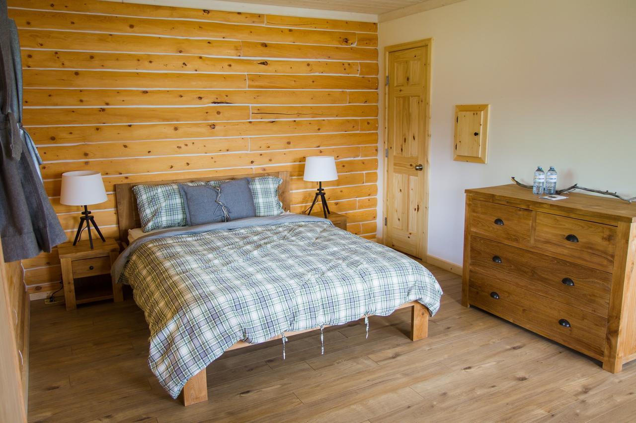 Southern Lakes Resort Tagish Екстер'єр фото